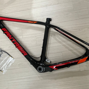 판타시아 카본 27.5 부스트 프레임 440사이즈 mtb 자전거 이미지