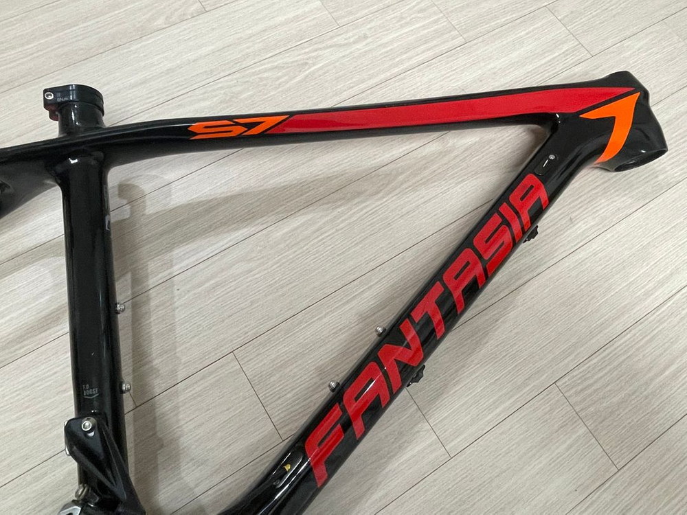 판타시아 카본 27.5 부스트 프레임 440사이즈 mtb 자전거 이미지