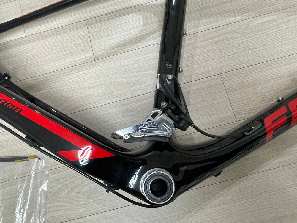 판타시아 카본 27.5 부스트 프레임 440사이즈 mtb 자전거 이미지