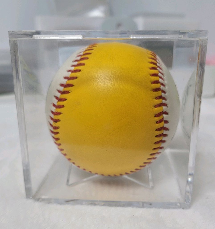 빙그레이글스 투톤로고볼 한희민 싸인볼 이미지