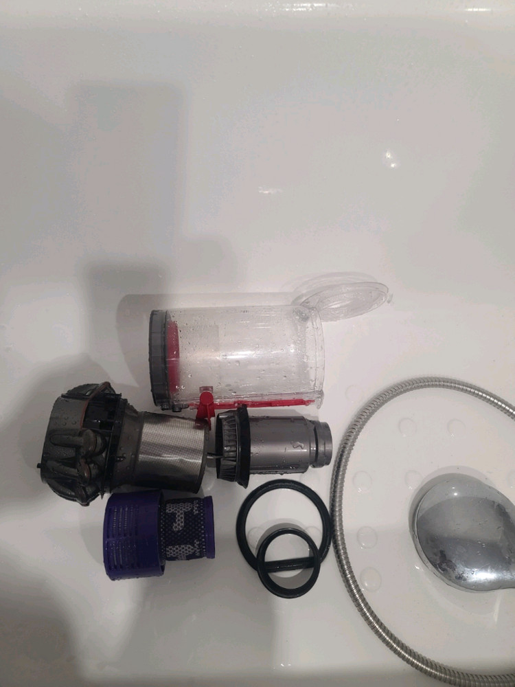 다이슨 무선청소기 V10(거의 A급,삼성배터리교체>1시간14분작동,전체해체,Cleaning완) 이미지