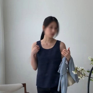 시에 sie 디어 라운드 슬리브리스 네이비 스몰 새상품 이미지