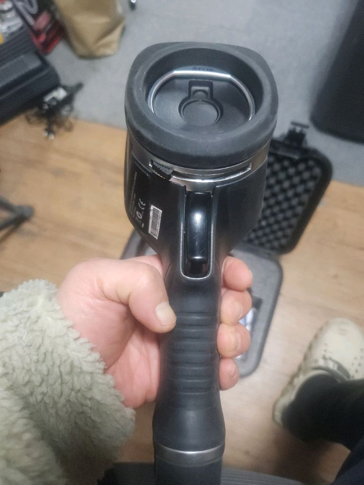 플리어 열화상카메라 E8 이미지