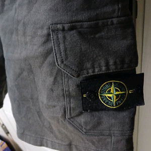 스톤아일렌드 카고 반바지 이미지