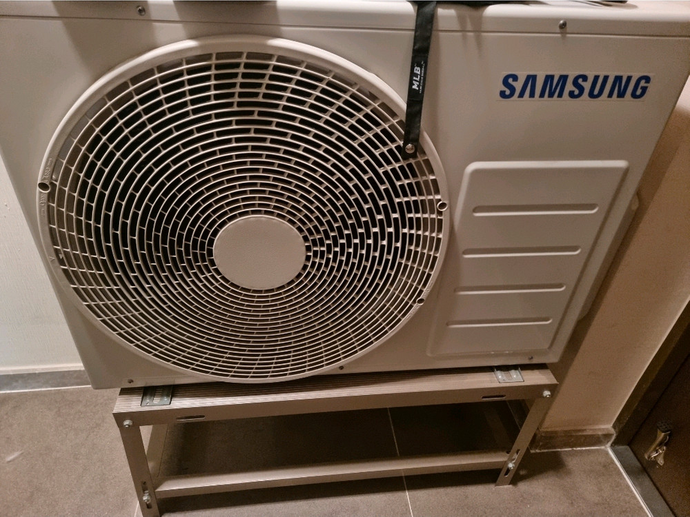(쿨거래시 80만원) 23년식 삼성 2in1 무풍 에어컨 판매합니다 (내부세척완료) 이미지