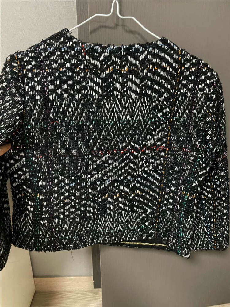 새상품! 5월만 네고 OK! 샤넬공방 CC로고 샤넬트위드자켓 블랙 36 이미지