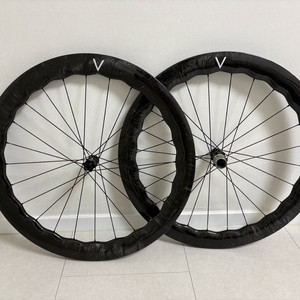 로드 카본휠셋 이미지