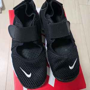 나이키 키즈에어리프트 240사이즈 이미지