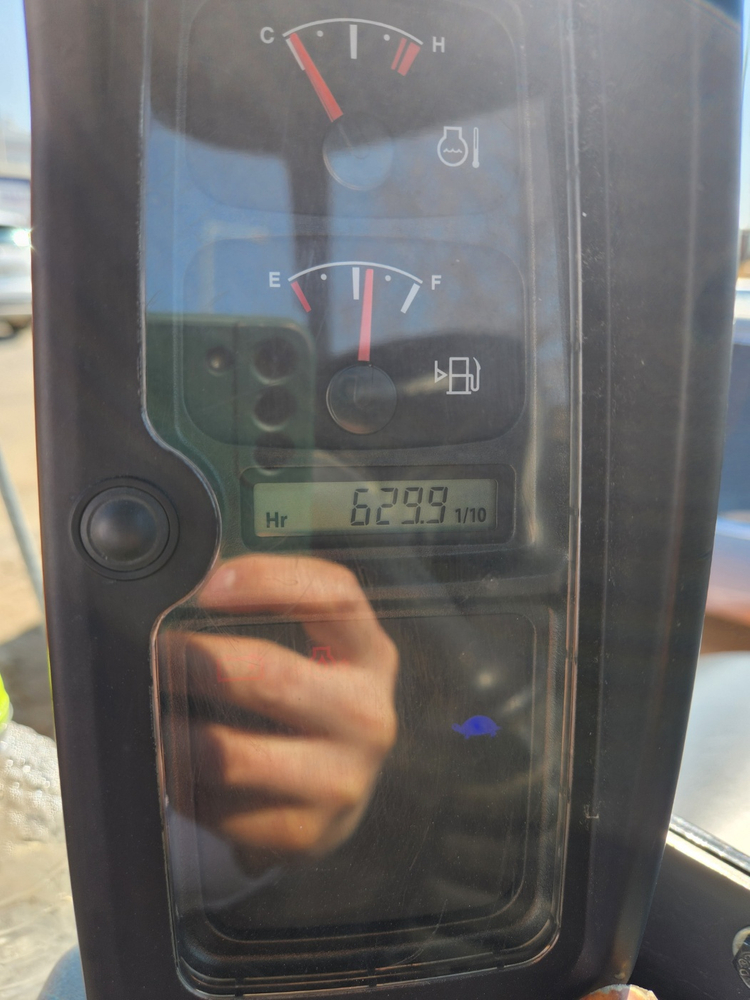 중고미니굴삭기 두산 DX35 코끼리집게 2024년식 630시간 대구위치 중고굴삭기매매 이미지