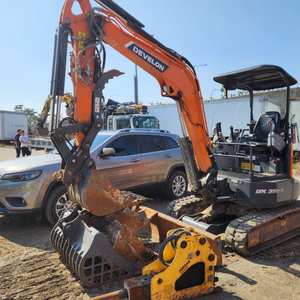 중고미니굴삭기 두산 DX35 코끼리집게 2024년식 630시간 대구위치 중고굴삭기매매 이미지