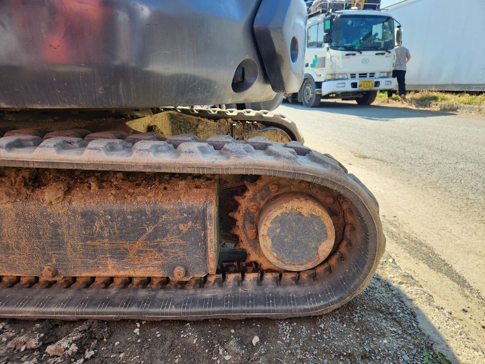 중고미니굴삭기 두산 DX35 코끼리집게 2024년식 630시간 대구위치 중고굴삭기매매 이미지