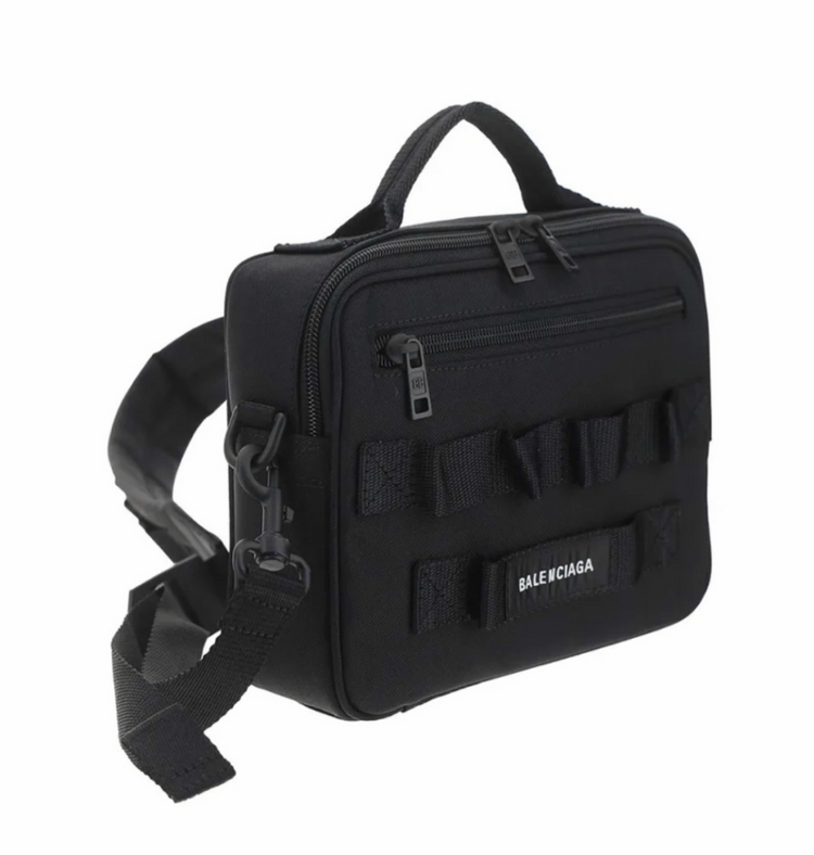 발렌시아가 아미 크로스 바디백 판매합니다. 이미지