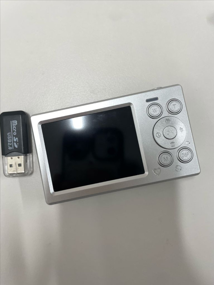 루오딘 디지털카메라 실버 이미지