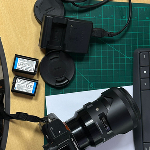 풀프레임 미러리스 카메라 A7S2 시그마아트 35mm F1.4 렌즈 세트 이미지