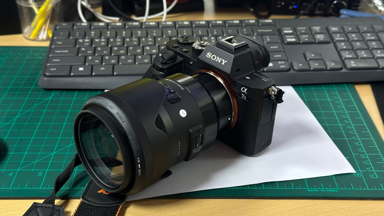 풀프레임 미러리스 카메라 A7S2 시그마아트 35mm F1.4 렌즈 세트 이미지