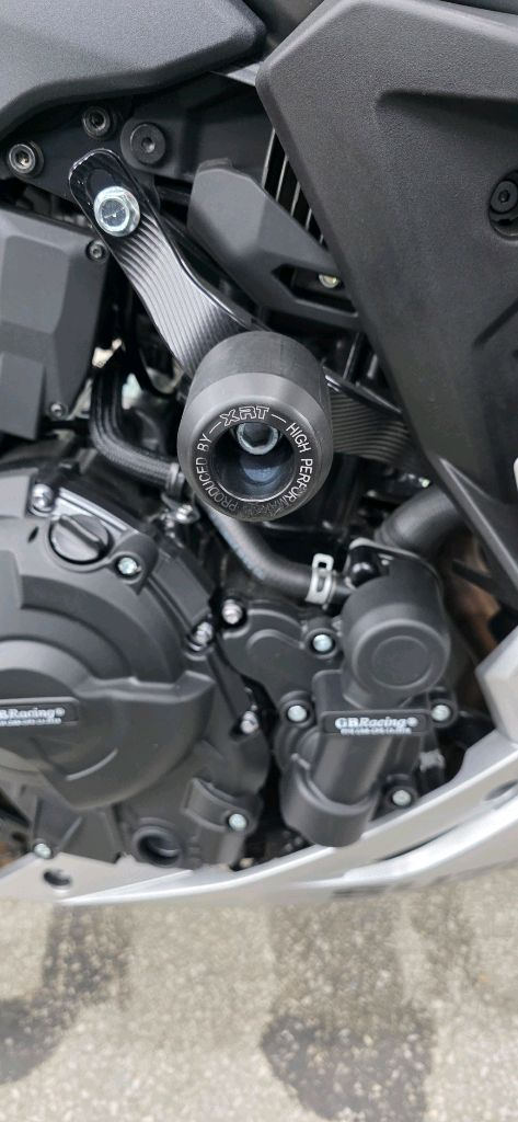 스즈끼 gsx 8r 2천키로 신차급 25년식 이미지