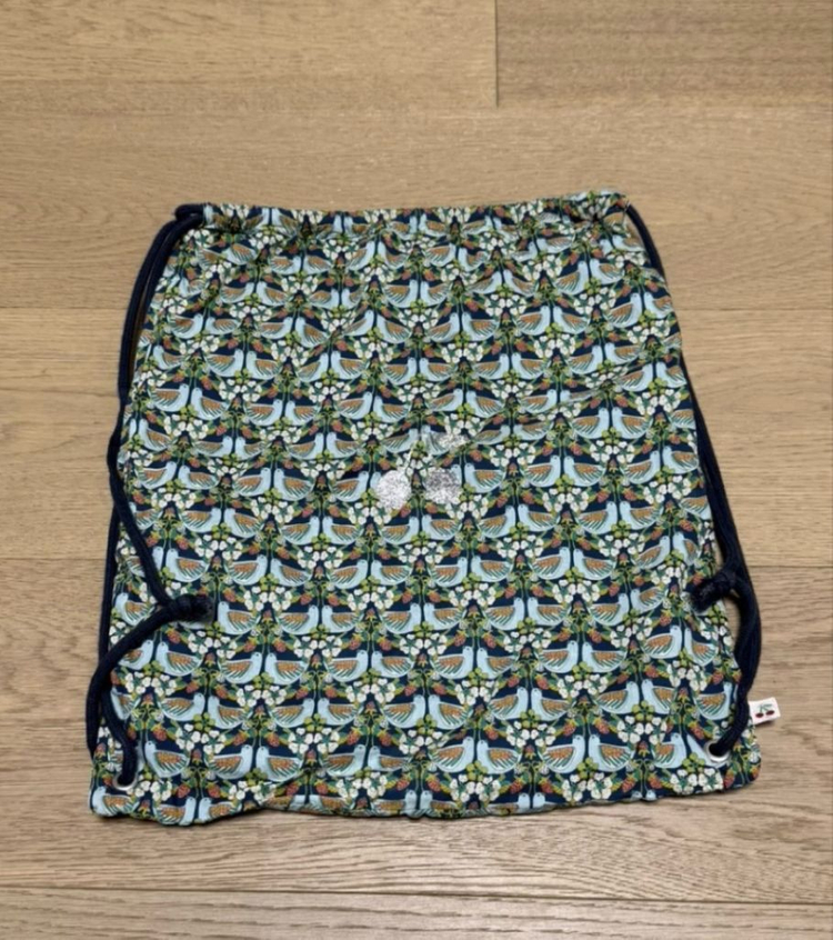 봉쁘앙 백팩 체리 프린티드 백 럭색 이미지