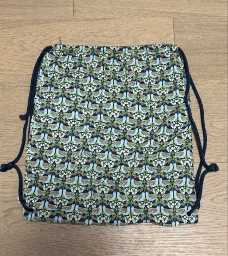 봉쁘앙 백팩 체리 프린티드 백 럭색 이미지