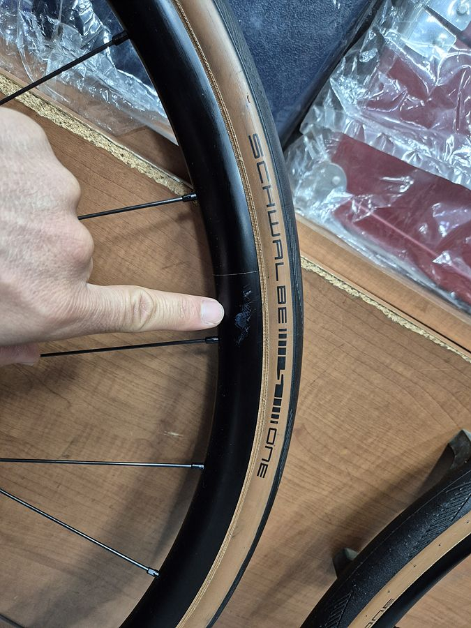 ENDURANCE LN DT SWISS 디스크 휠셋 (로드 휠셋) 이미지