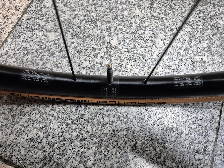 ENDURANCE LN DT SWISS 디스크 휠셋 (로드 휠셋) 이미지