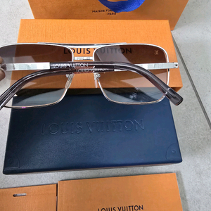 루이비통 애티튜드 선글라스 실버 이미지