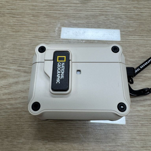 (쿨거시 택포+네고) 에어팟 프로 3 3/26일 구매 제품 풀박스 판매합니다 + 여분 철가루 스티커 포함 이미지