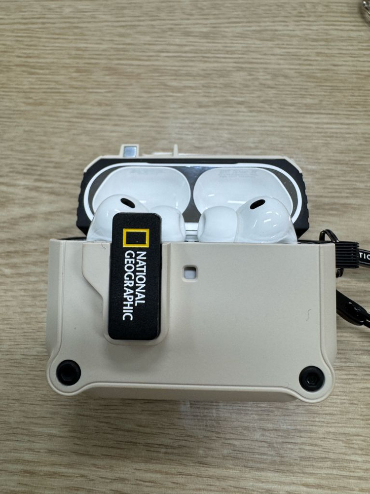 (쿨거시 택포+네고) 에어팟 프로 3 3/26일 구매 제품 풀박스 판매합니다 + 여분 철가루 스티커 포함 이미지