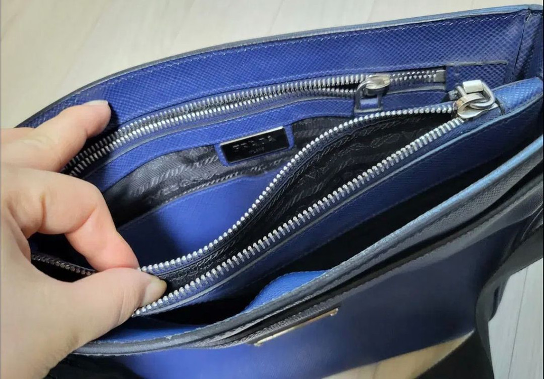 프라다 사피아노 크로스백 이미지