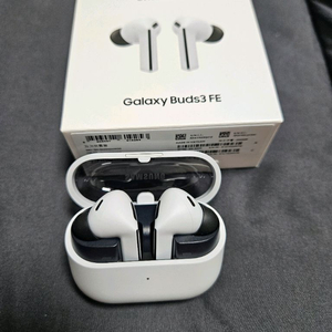 갤럭시버즈3 FE 단순개봉 새상품 판매합니다 이미지