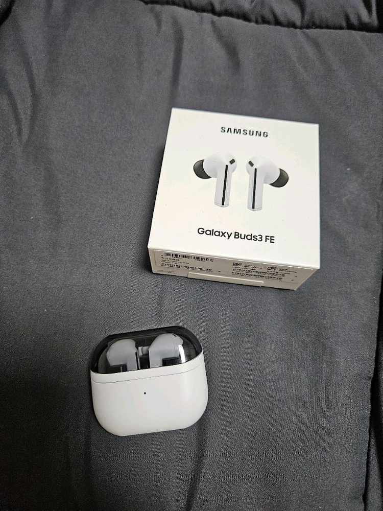 갤럭시버즈3 FE 단순개봉 새상품 판매합니다 이미지