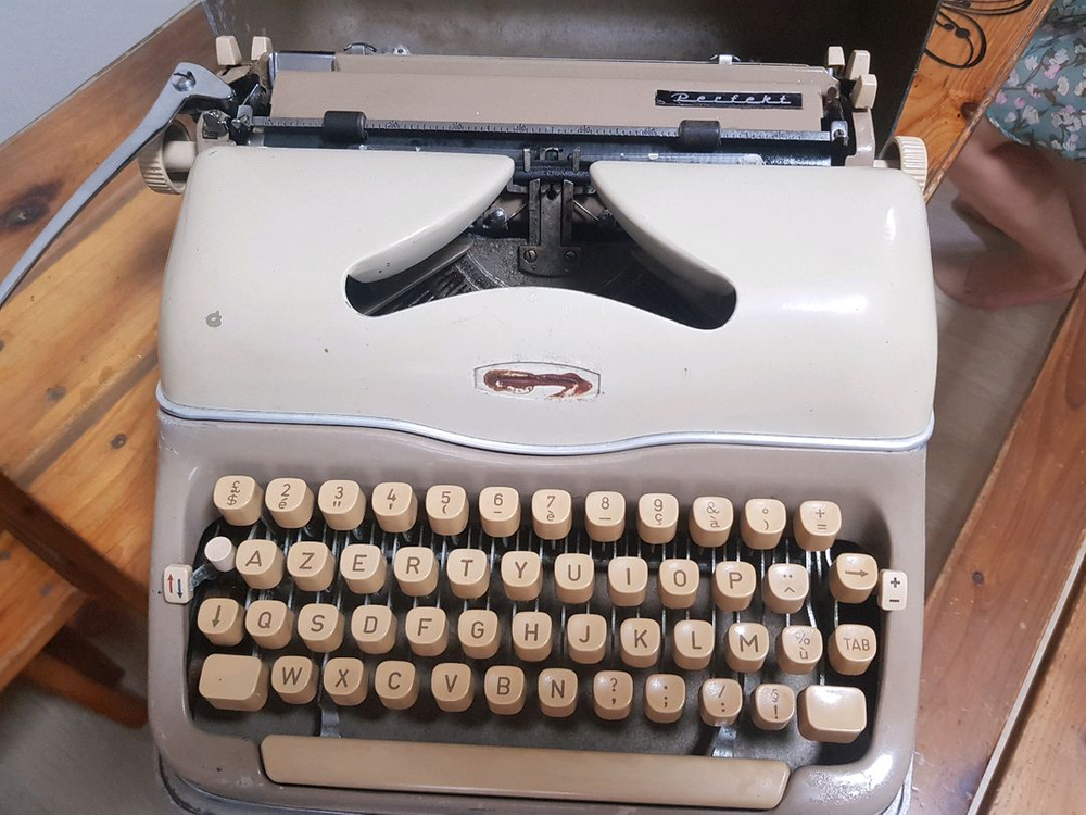 Triumph 타자기 이미지