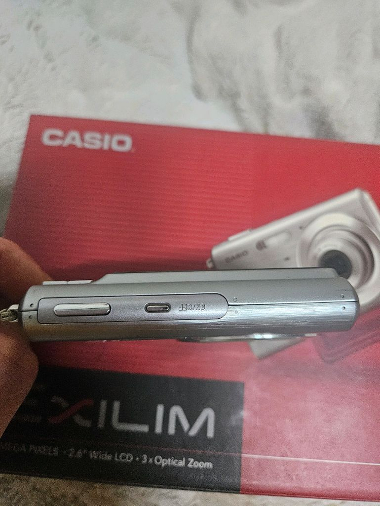 카시오 EXILIM EX-Z75 레트로 디카 빈티지 카메라 이미지