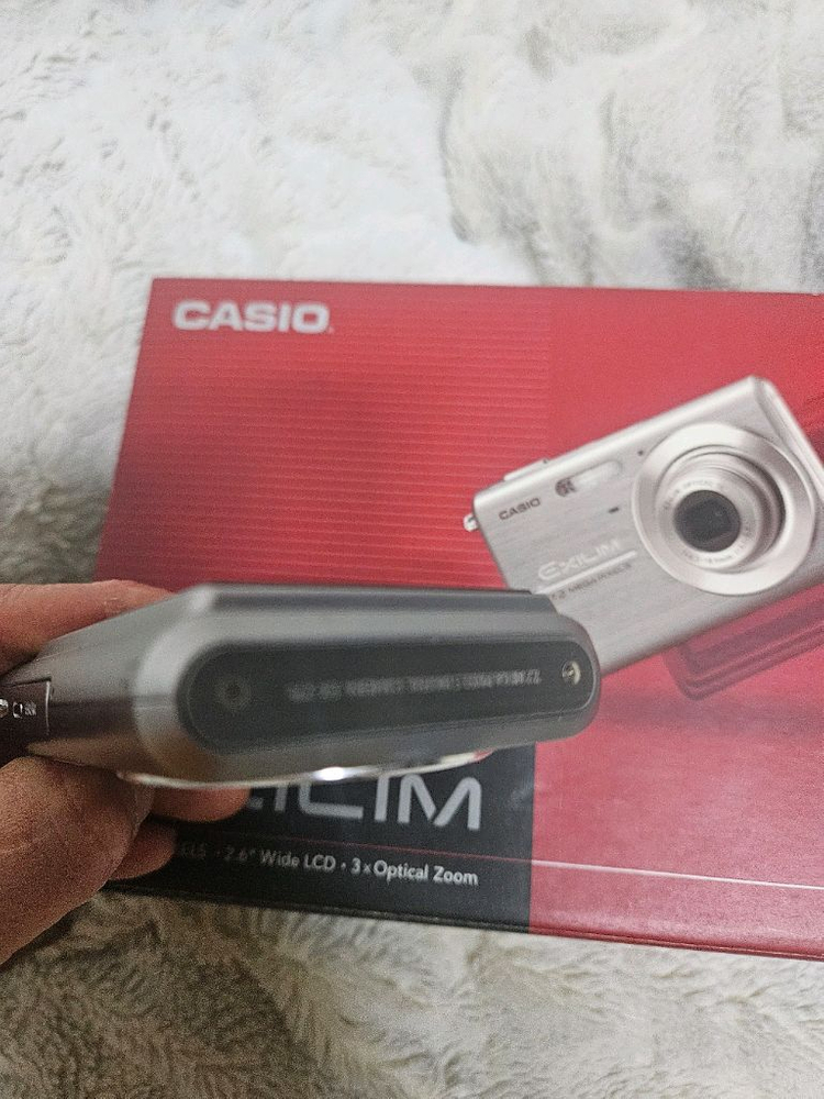 카시오 EXILIM EX-Z75 레트로 디카 빈티지 카메라 이미지