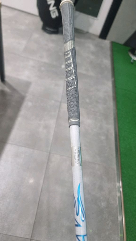 테일러메이드 sim2 max 여성용 드라이버 팝니다. 이미지