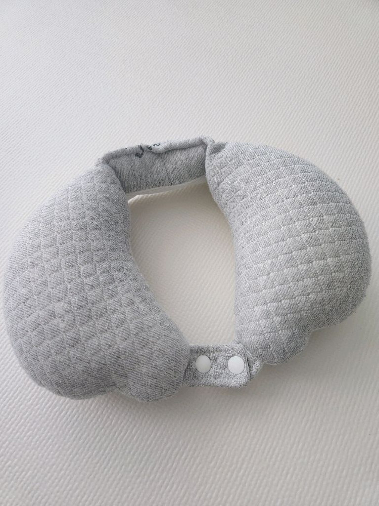 엘로니 유아 오가닉 카시트 목베개 목쿠션 이미지