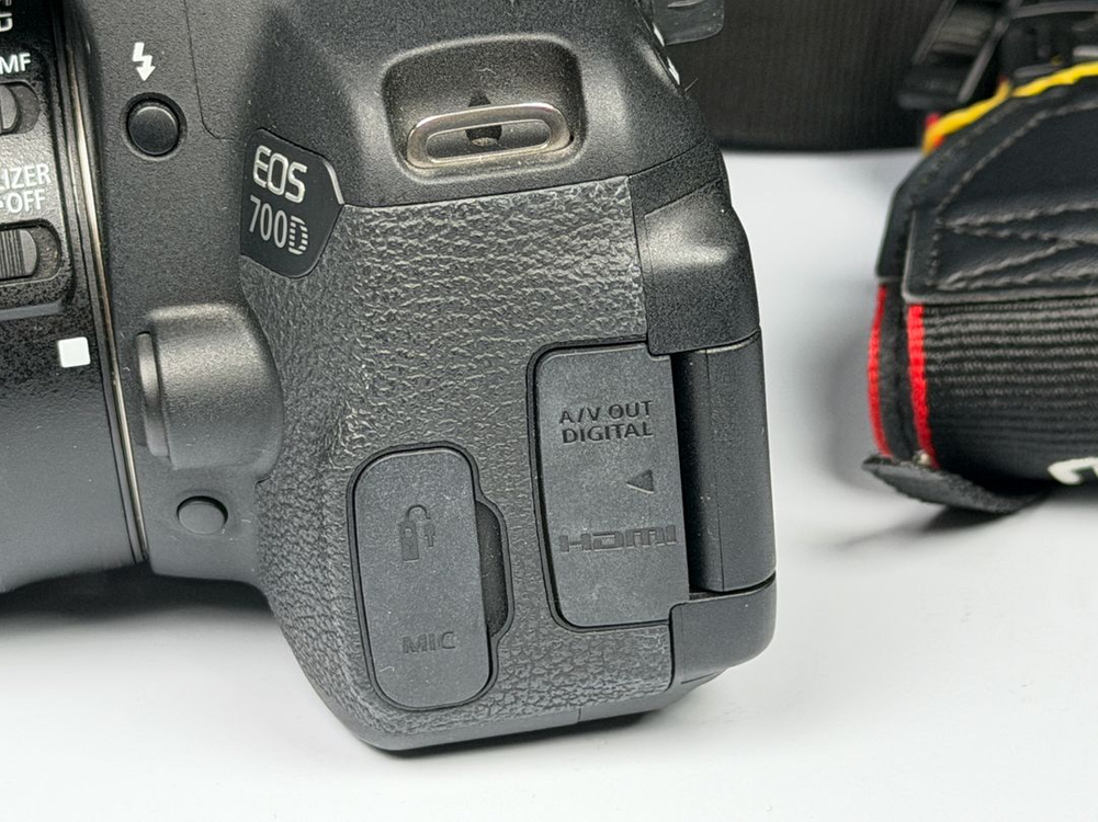 캐논 EOS 700D DSLR 카메라 이미지