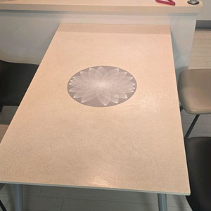 4인용 식탁 의자 세트 이미지