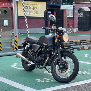 이탈젯 그리폰125 18년식 9,@@@Km 클래식바이크 저렴하게 팝니다. 이미지