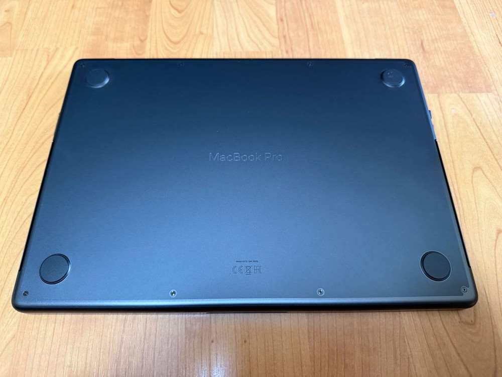 맥북 프로 14인치 M4 (MacBook Pro M4 14-inch) 이미지