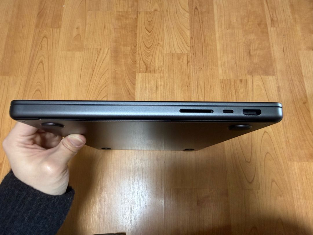 맥북 프로 14인치 M4 (MacBook Pro M4 14-inch) 이미지