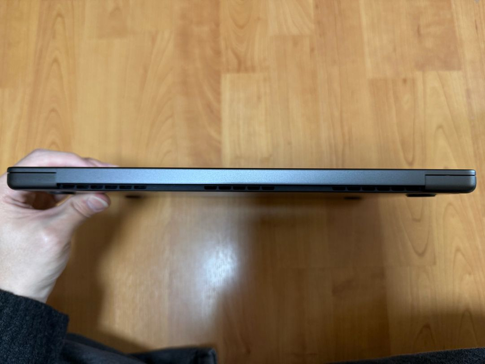 맥북 프로 14인치 M4 (MacBook Pro M4 14-inch) 이미지