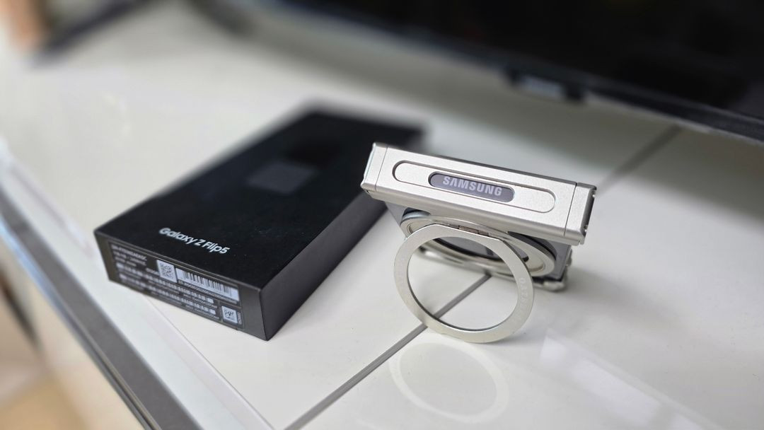 Z플립5 512GB 새 상품 같은 제품, 케이스포함가 이미지