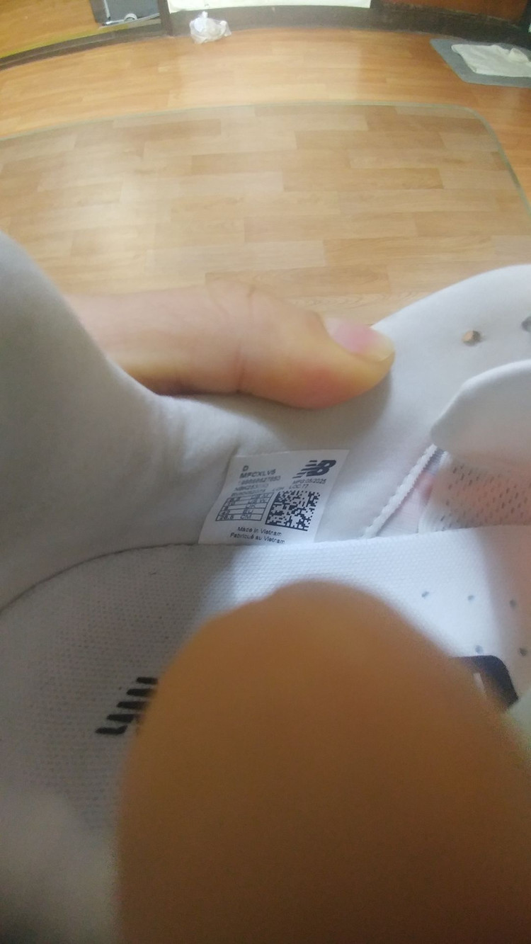 (공일공9917팔사육팔)베이퍼플라이3 ,뉴발란스 퓨어셀V5 (265사이즈) 이미지