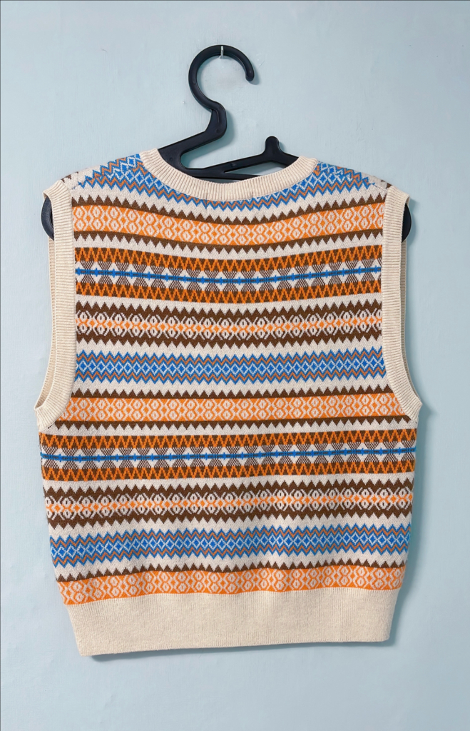 유라고 자카드 베스트(아이유 조끼) 이미지