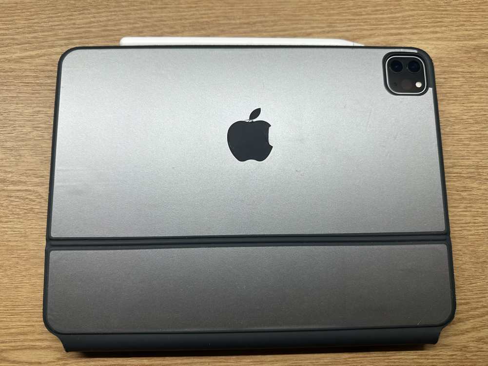 아이패드 프로 11인치 4세대 M2(매직키보드+애플펜슬) 이미지