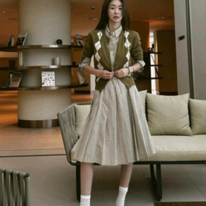 고걸 아가일 가디건 이미지