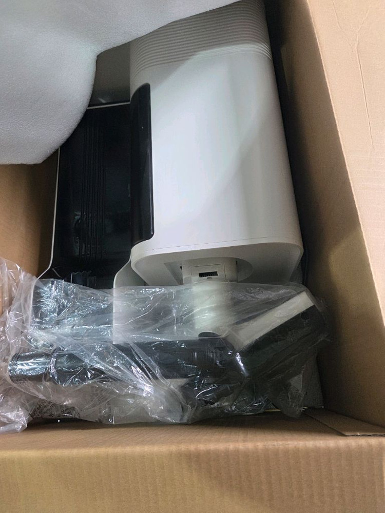 차이슨ai 자동충전먼비움.타워형 무선청소기 이미지