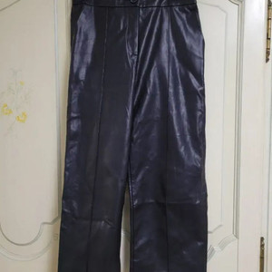 베라왕 가죽바지(66) 이미지