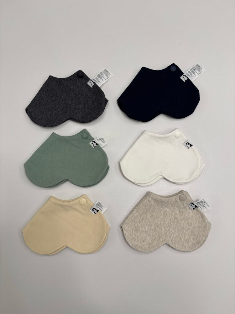 코니 턱받이 이미지