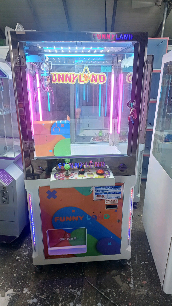 새거같은 인형뽑기기계팝니다 이미지